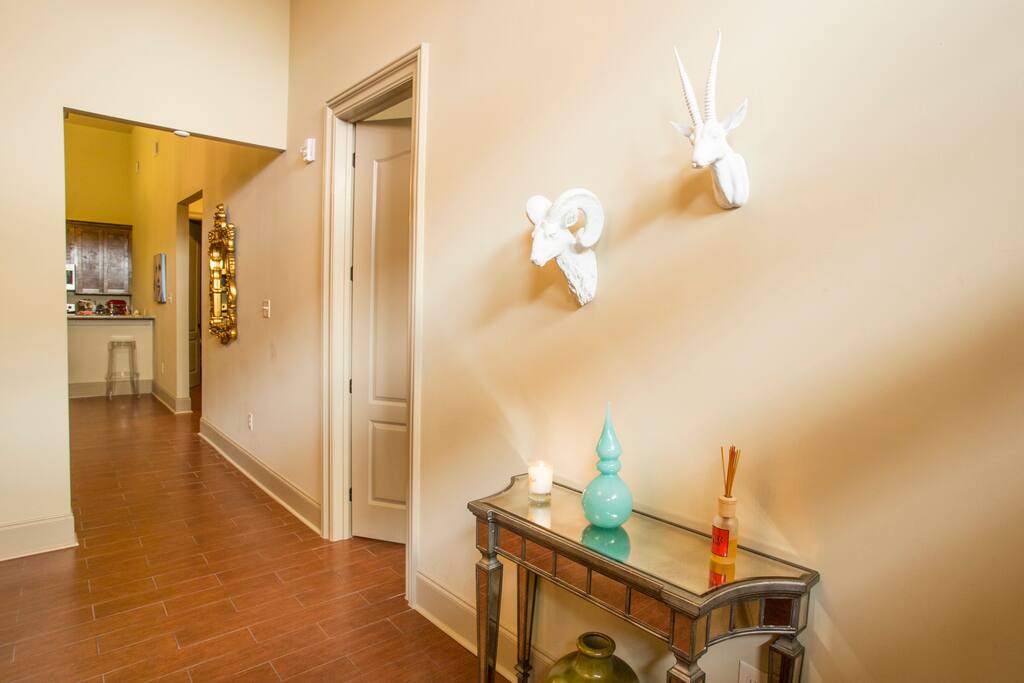Beautiful, Spacious Downtown Apt. Apartments for Rent in New Orleans