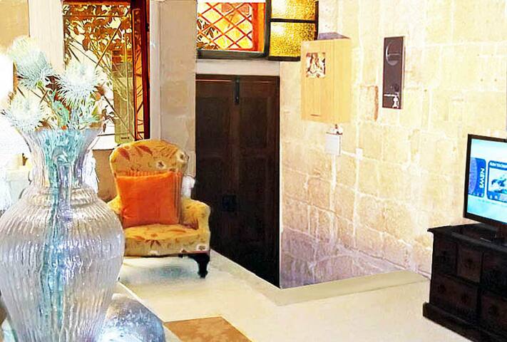 Character house, Malta most Central holiday Base