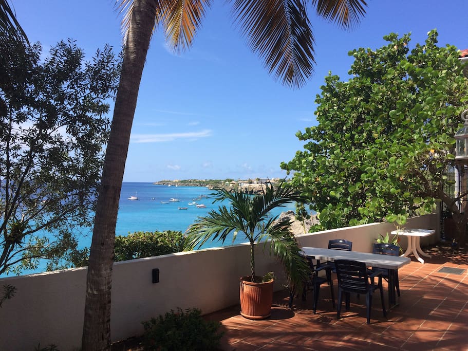 Beautiful large villa with amazing ocean views Villas for Rent in