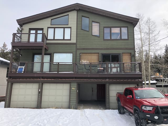 Home Base at Winter Park Resort - Ski In/Ski Out