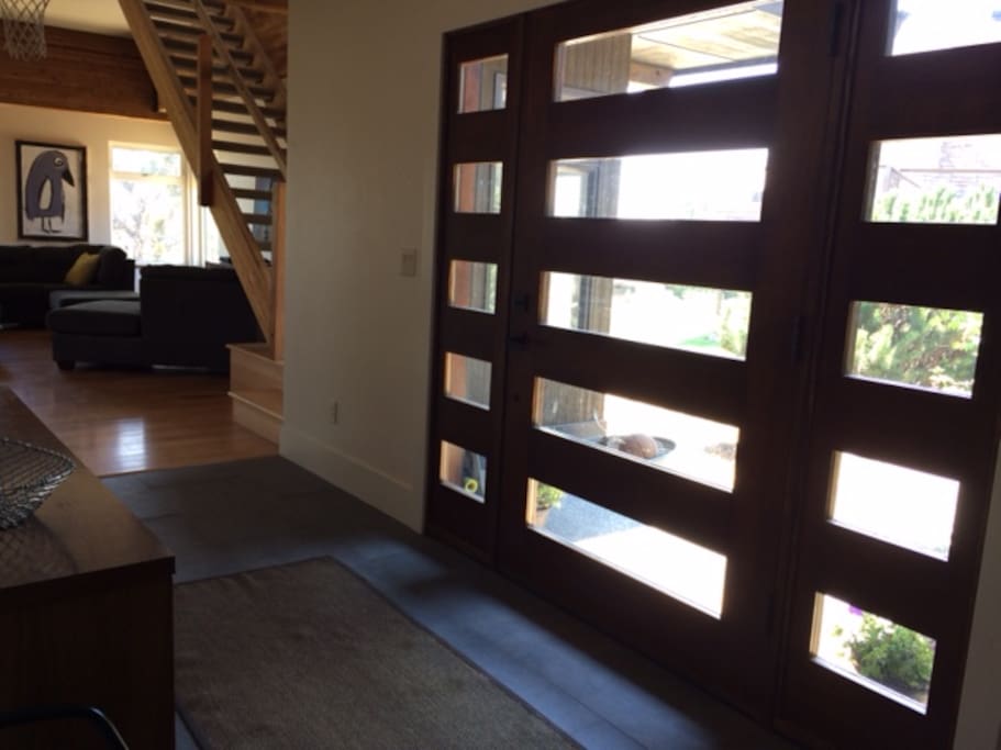 11ft ceilings add to the already open and spacious feel. Cool modern touches throughout.