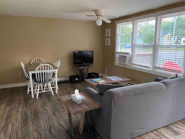 Listen To The Waves From Your Front Deck! - Wasaga Beach