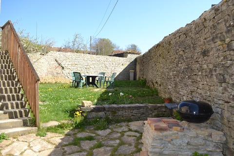 Evelle Orches Beaune Nolay Burgundy