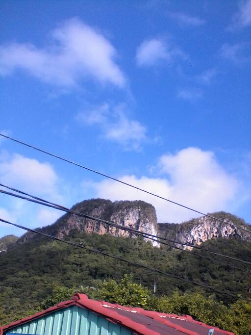Vista a las montañas