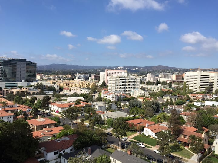 Westwood Village, Los Angeles Holiday Rentals & Homes Los Angeles, CA