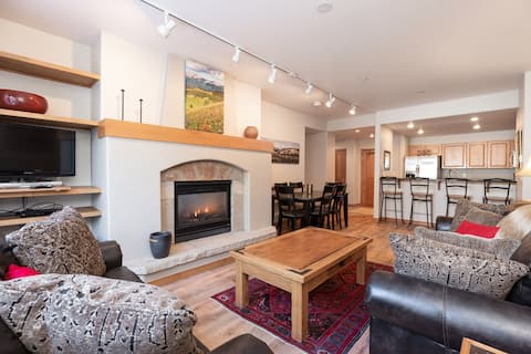 Arrowhead Village stunning Remodel! Cheap prices!