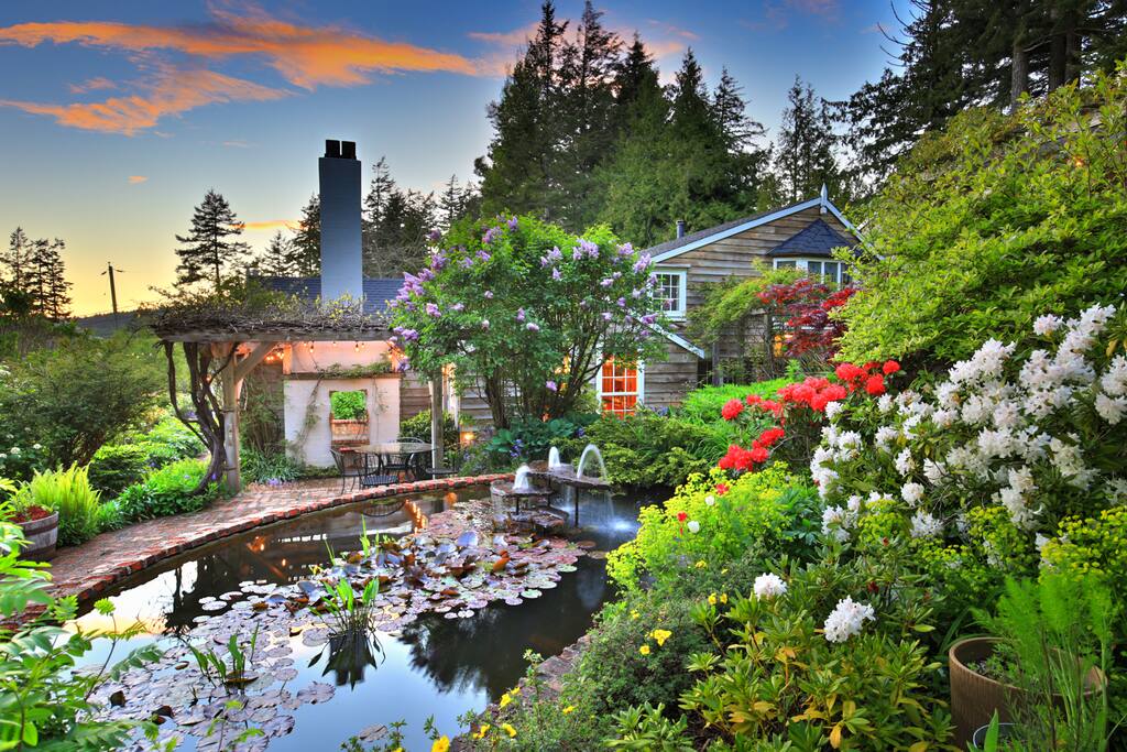 Sooke Cedar House Everett Suite Guest suites for Rent in Sooke, British Columbia, Canada