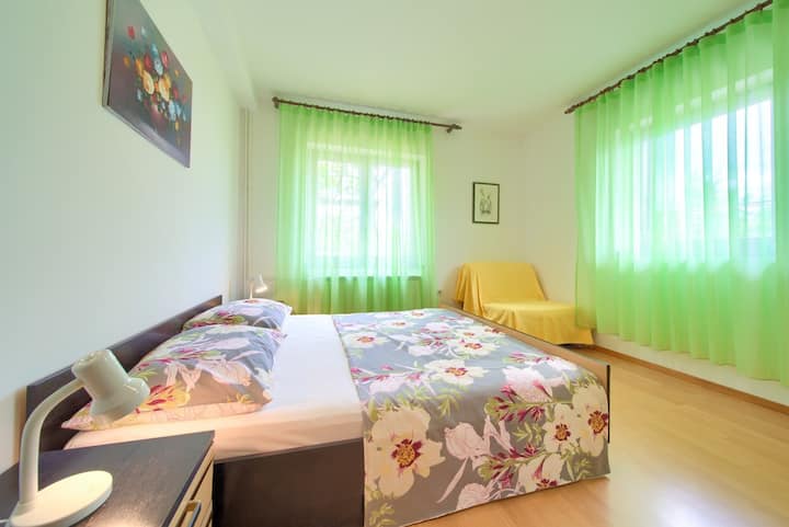 საძინებელი 1