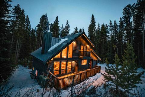 Whitetail Lodge! 6 Bed, HOT TUB @ Apex Mountain