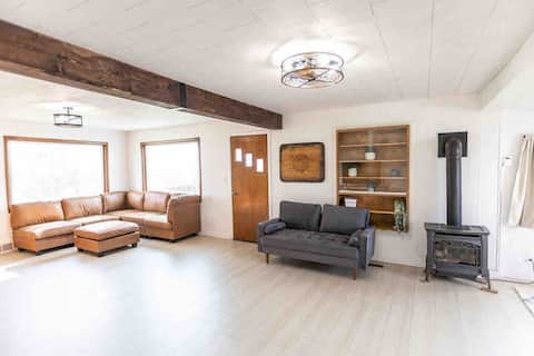 4E Farmhouse