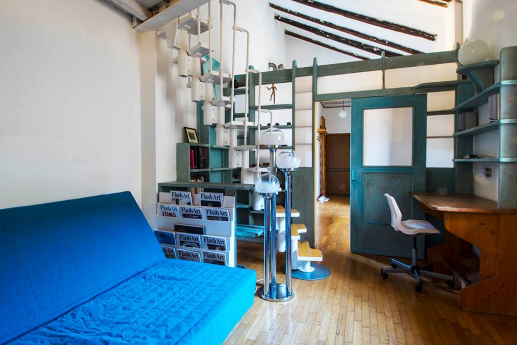 Spacious lounge with a double size sofa bed and:
- smart TV
- Bluray player
- DVD library
- Netflix
- board games