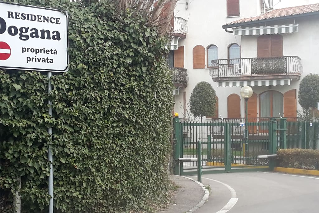 Ingresso Residence.