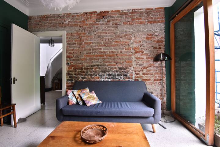 A real GEM in the heart of Condesa: House w/ patio gallery image 2