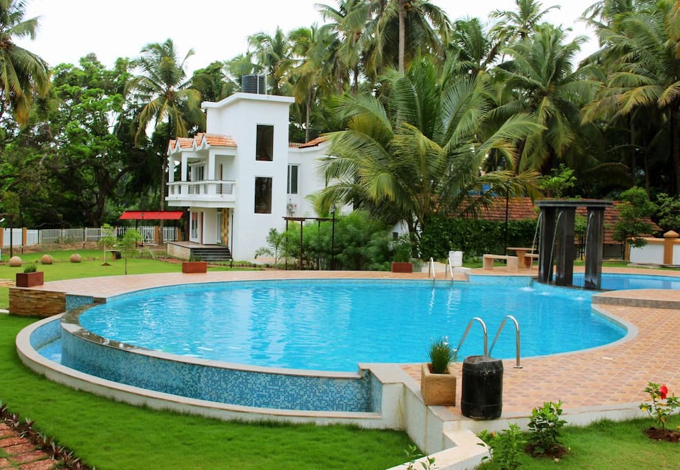 Swimming pool separate kids pool