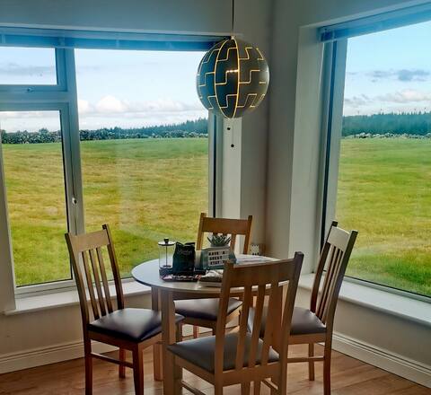 2 bedroom selfcatering just 15mins to city centre.