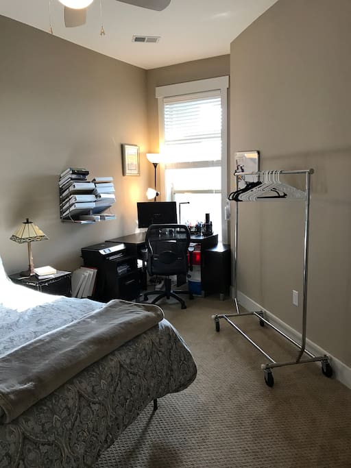 Rolling rack with hangers to use