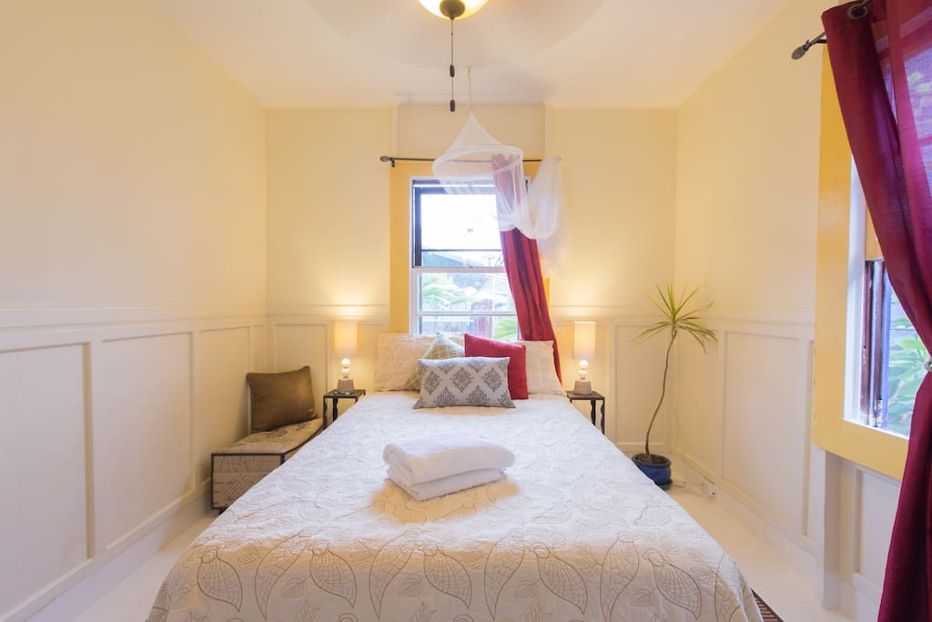 The Sweet Room features a hotel double bed
