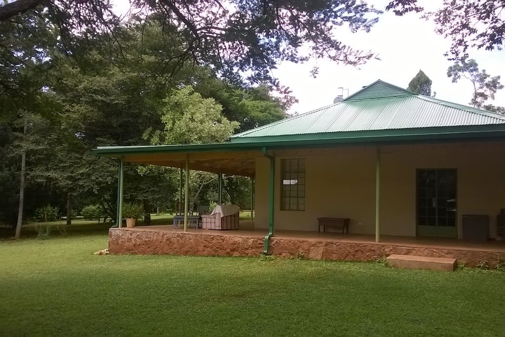 Wide verandah on two sides