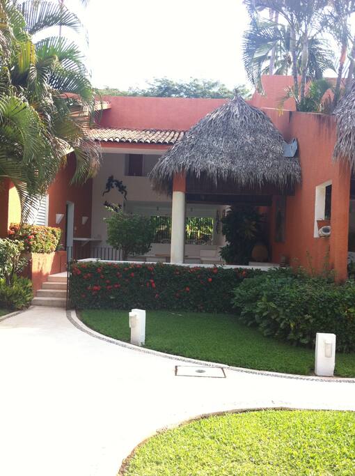 Villa 1