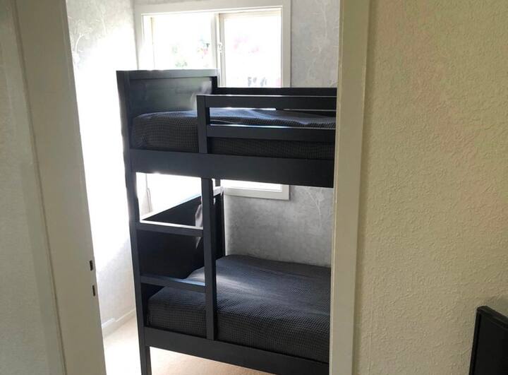 Dhomë gjumi poshtë