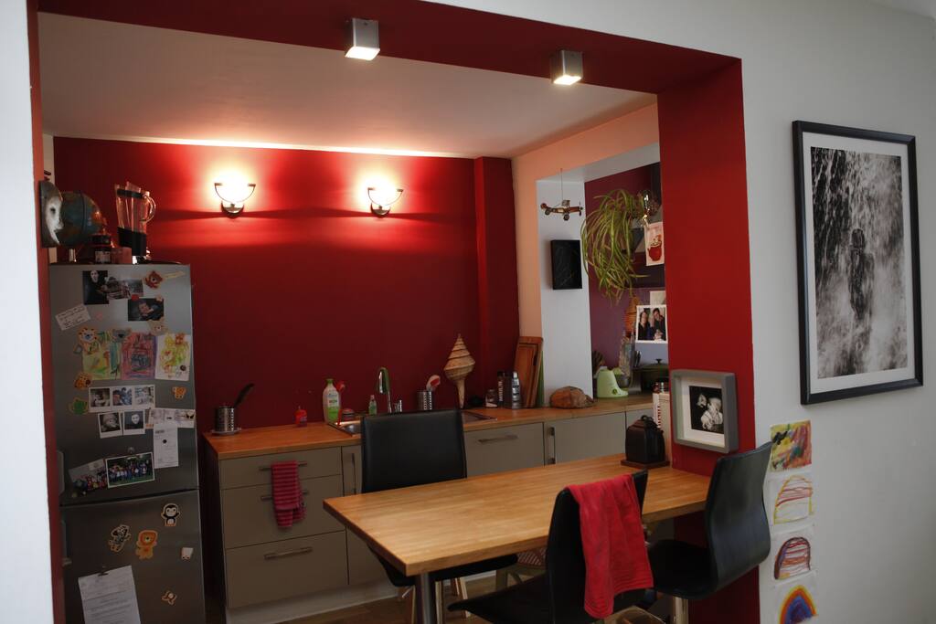 american kitchen with all equipments (dishwasher, microwave, fridge, all the necessary crockery for adults and babies, etc)