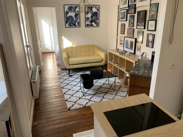 Pleasant 2 rooms Neuilly / Paris Porte Maillot Apartments for Rent in