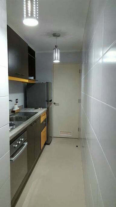 Cocina amoblada.