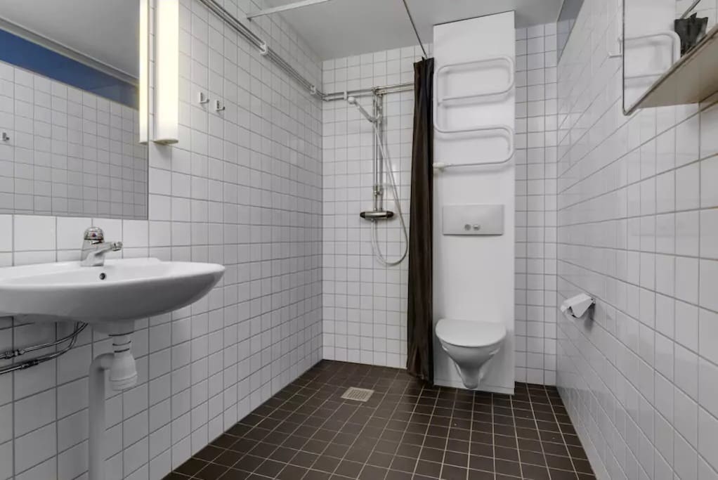 Basic and clean bathroom.