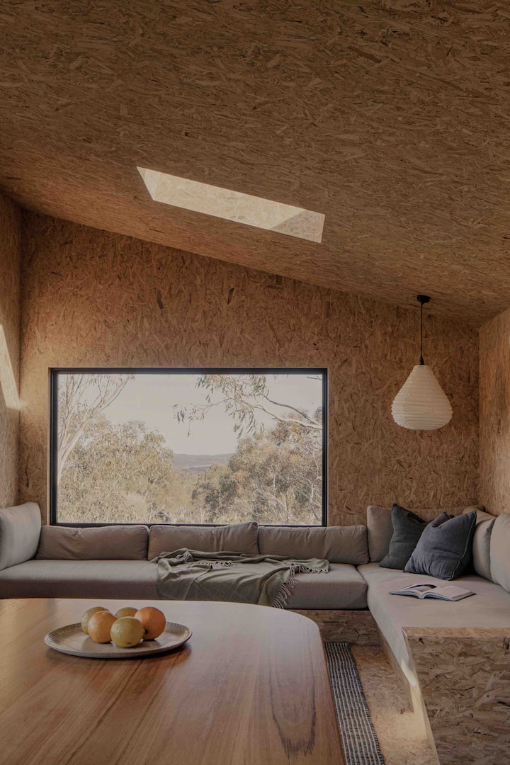 Rural Alpine Luxury | Bespoke Family Cabin - Jindabyne