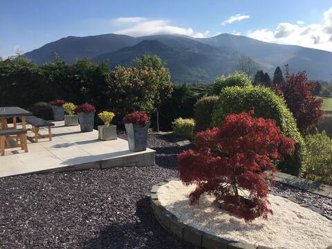 Modern cottage with stunning views of Skiddaw
