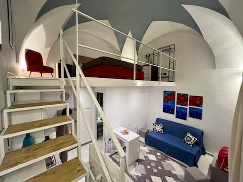 Successful Airbnb property: Under a good "STAR" lovely studio apartment in Lecce