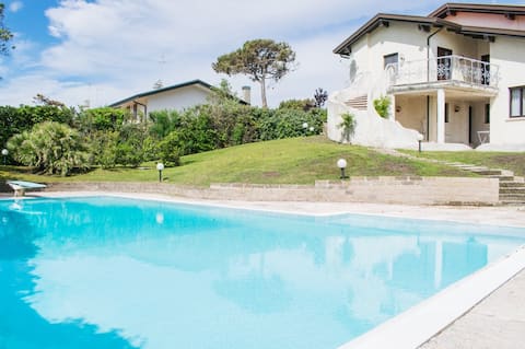 Villa Carlotta, exclusive swimmingpool!