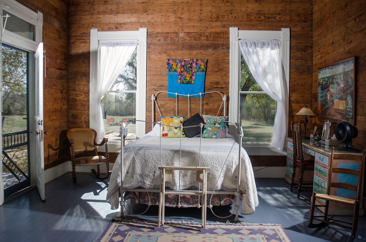 Jane Long Suite avec lit queen size