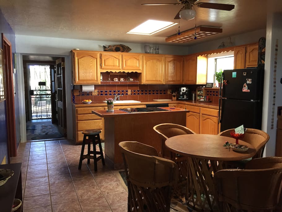 Open kitchen floorplan