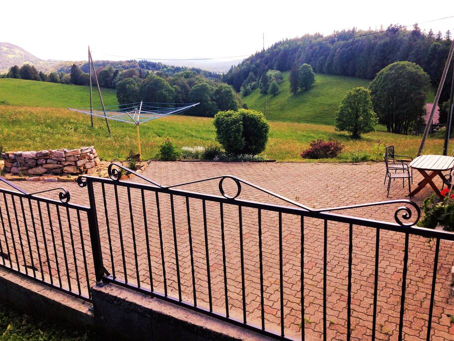 une belle terrasse pour profiter du soleil...