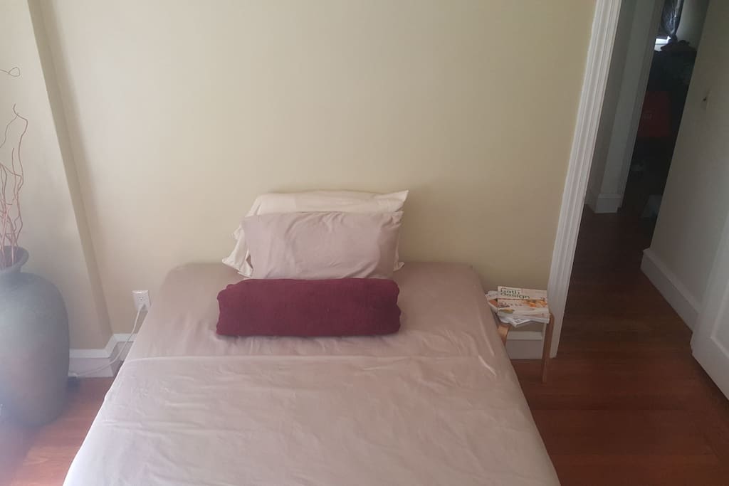 Queen Bed