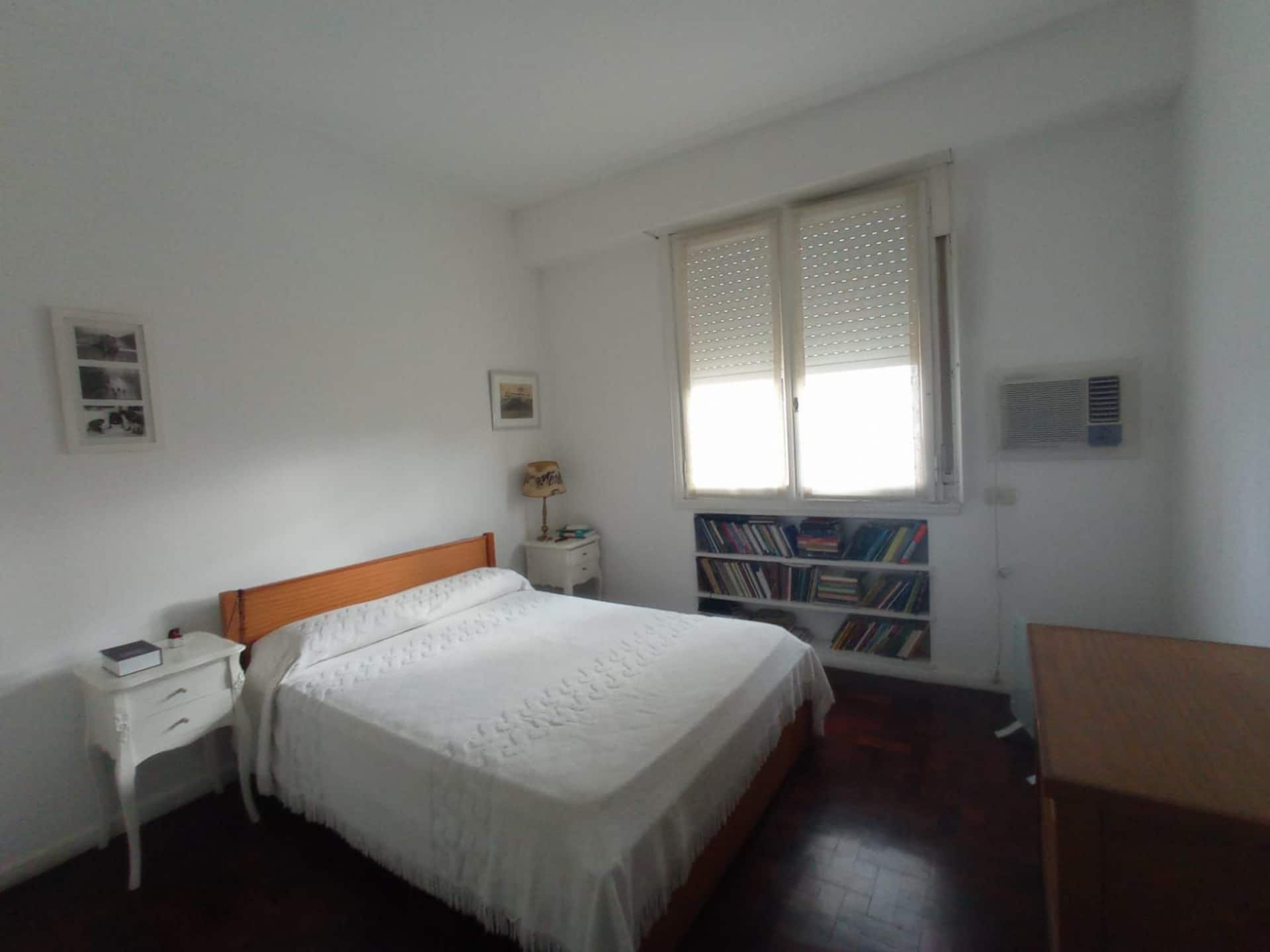 Three-bedroom apartment in Monserrat