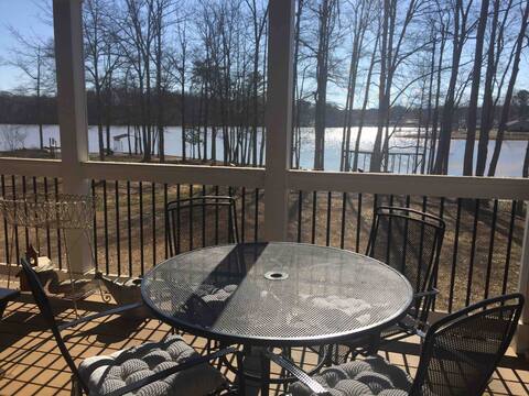 Charming Lake House Near Greenville & Spartanburg