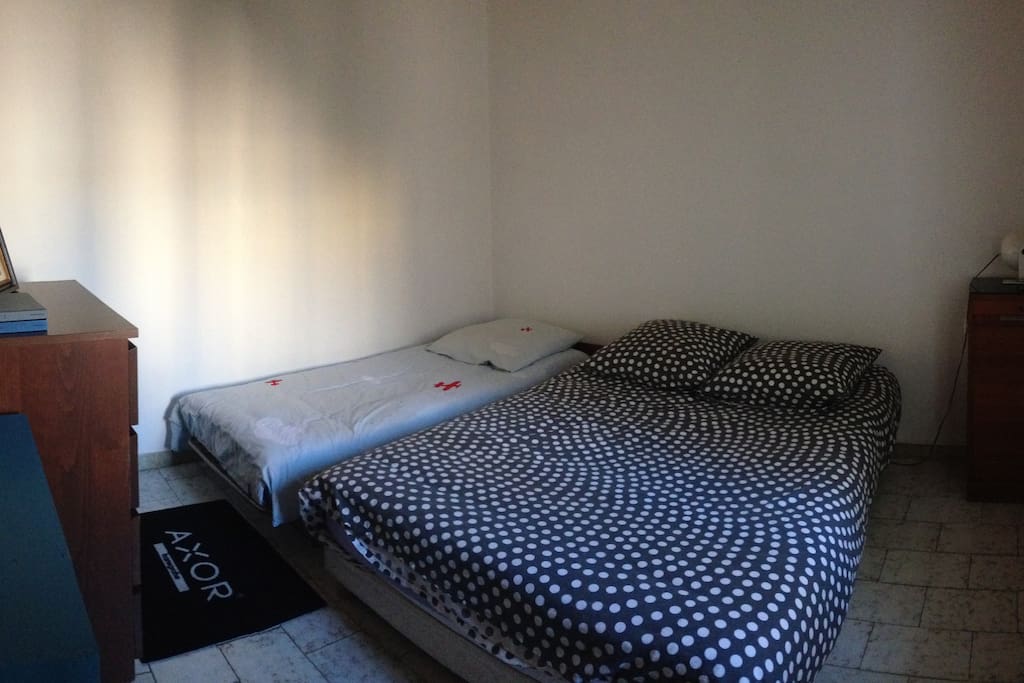 CHAMBRE 1 POUR LE REPOSE DES ENFANTS AUSSI