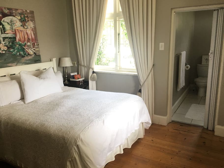 Bedroom with en-suite bathroom