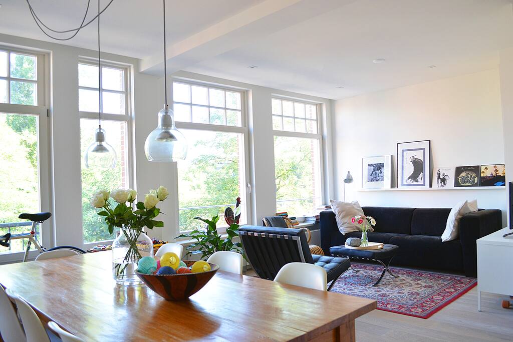 Overview of the living room