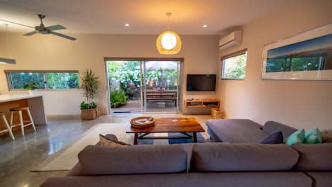 Top Airbnb: The Little Orchid Studio. 5 * Couples Retreat in Margaret River