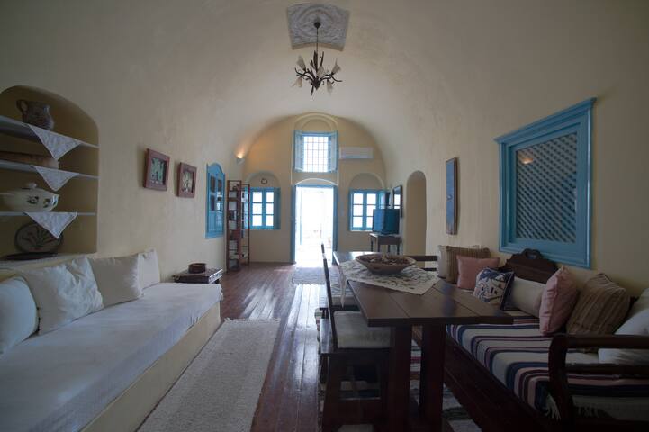 Zoe Aegeas private villa with fantastic views gallery image 5