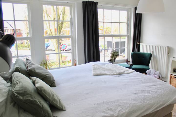 4p- Big and comfortable apartment in city centre gallery image 4