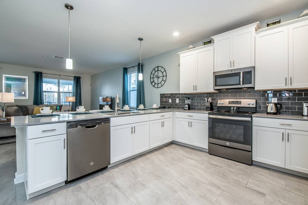 1671MoonValleyDr-8