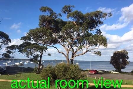 Bay 48 Callala on Jervis Bay