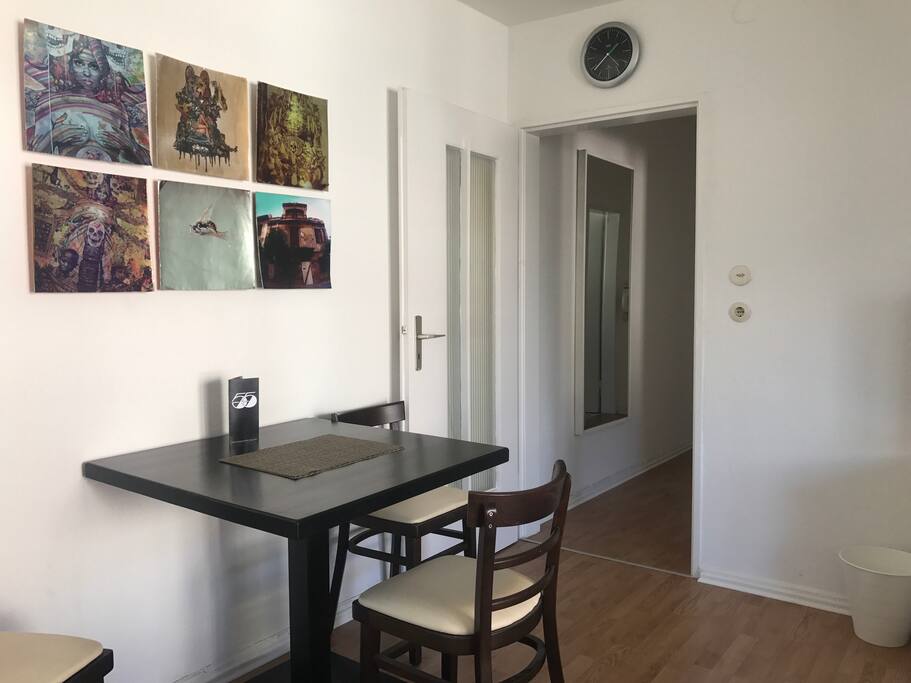 Platz zum arbeiten im Wohnzimmer