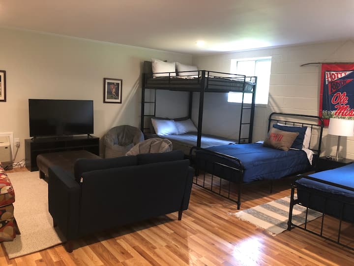 Თინეიჯერული/ორსართულიანი ოთახი