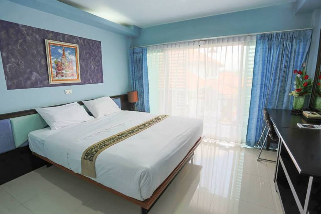 King size bed