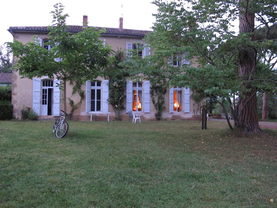 façade cote piscine